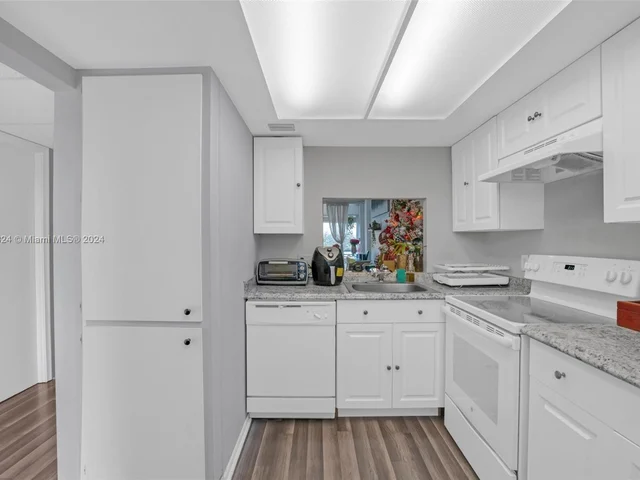 113 Royal Park Dr # 3G, Oakland Park FL 33309