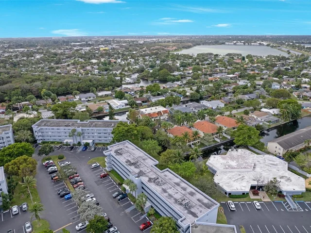 113 Royal Park Dr # 3G, Oakland Park FL 33309