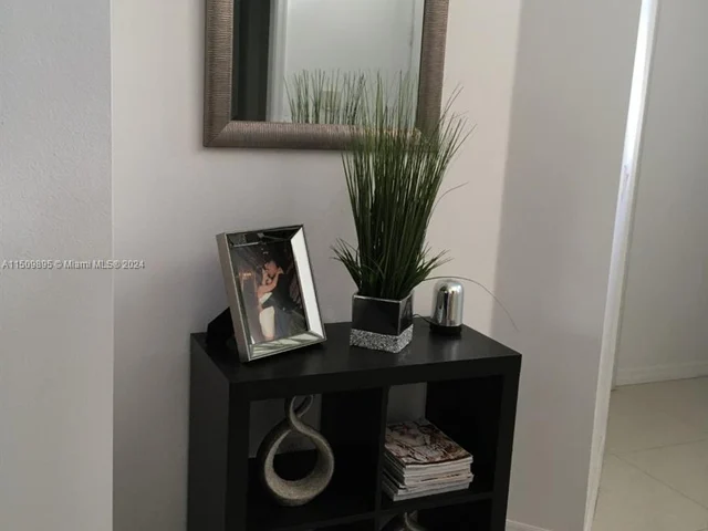 2685 SE 4th Pl, Homestead FL 33033