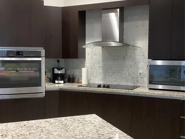 2685 SE 4th Pl, Homestead FL 33033