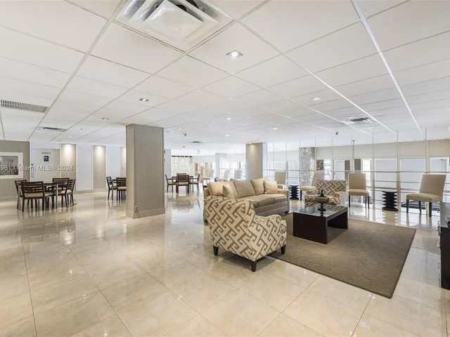 3111 N Ocean Dr # 502, Hollywood FL 33019