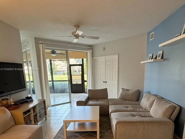 23158 Island Vw # 1, Boca Raton FL 33433