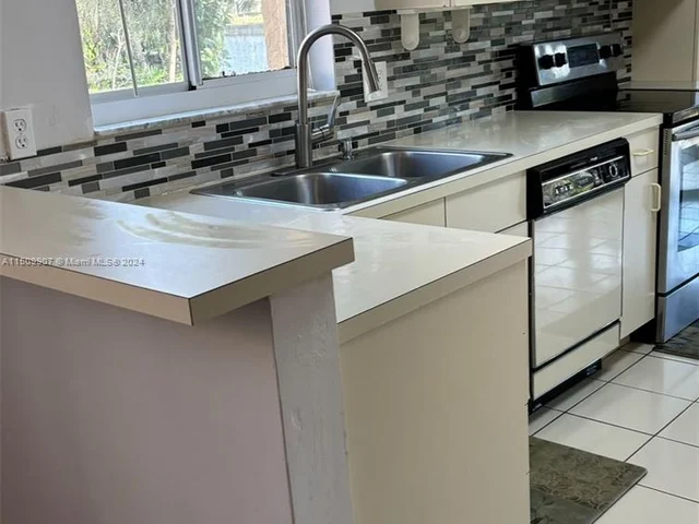 23158 Island Vw # 1, Boca Raton FL 33433