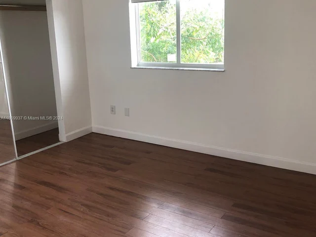 3085 SW 19th St, Miami FL 33145