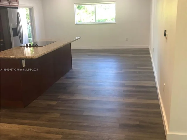 3085 SW 19th St, Miami FL 33145