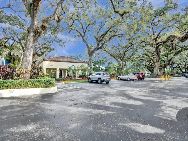 9441 Live Oak Pl # 103, Davie FL 33324