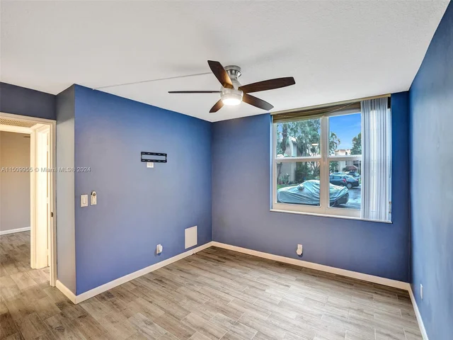 9441 Live Oak Pl # 103, Davie FL 33324