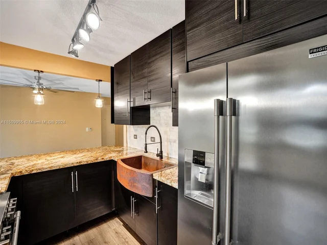 9441 Live Oak Pl # 103, Davie FL 33324