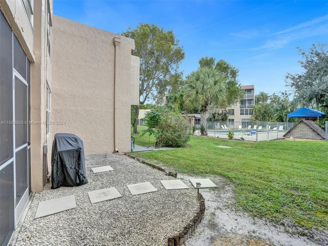 9441 Live Oak Pl # 103, Davie FL 33324