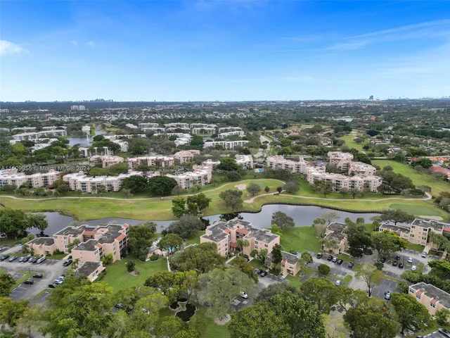 9441 Live Oak Pl # 103, Davie FL 33324