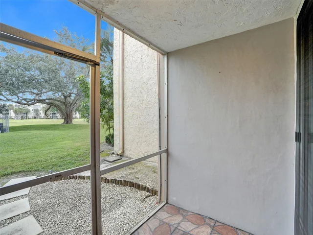 9441 Live Oak Pl # 103, Davie FL 33324