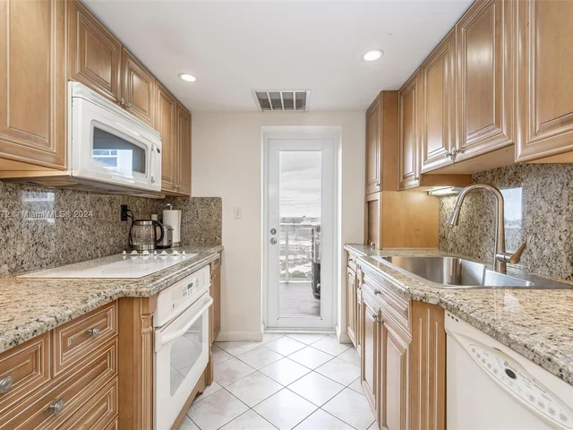 2701 N Ocean Blvd # 14B, Fort Lauderdale FL 33308