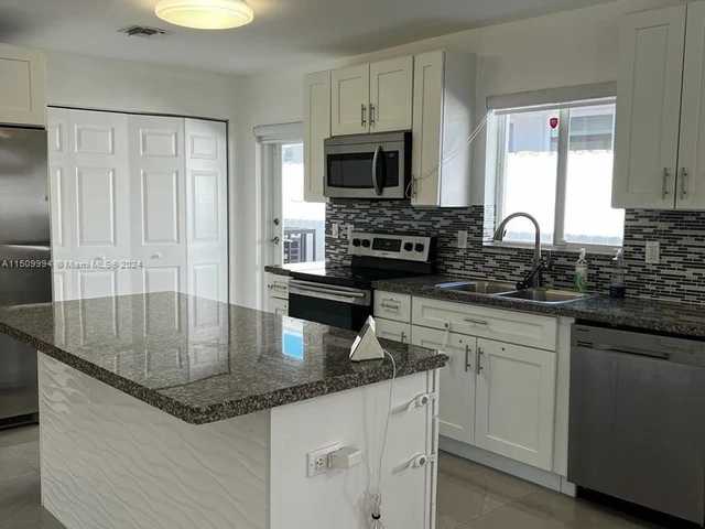 4430 NW 23rd Ave, Miami FL 33142