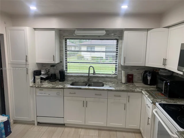 4863 Dovewood Ter # A, Boynton Beach FL 33436