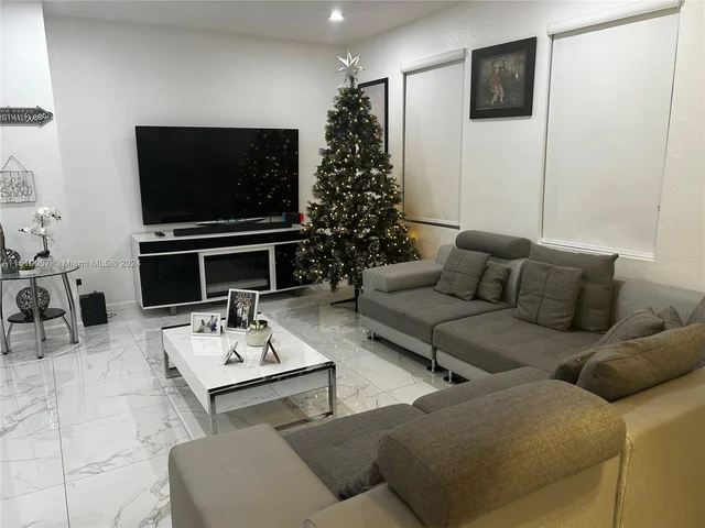 24487 SW 117th Ave, Homestead FL 33032