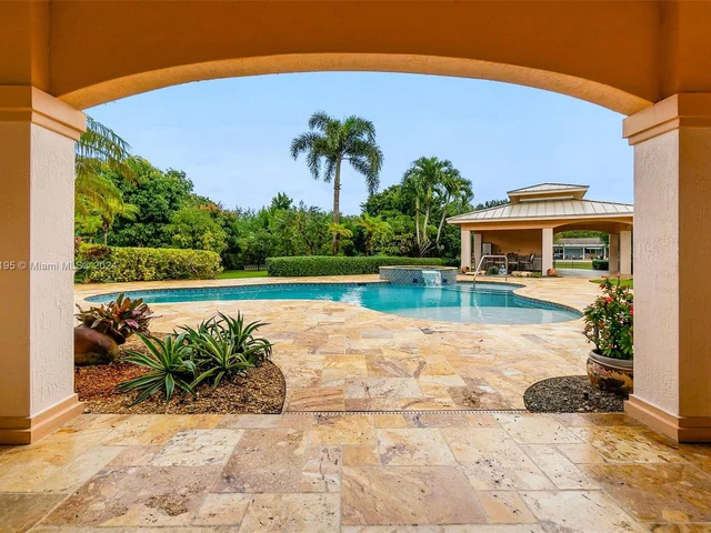 14593 SW 29th Pl, Davie FL 33330