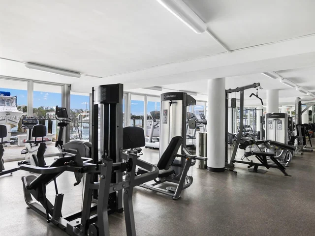 900 Bay Dr # 605, Miami Beach FL 33141