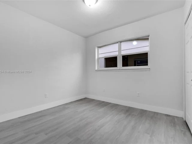 640 NW 195th Ter, Miami Gardens FL 33169