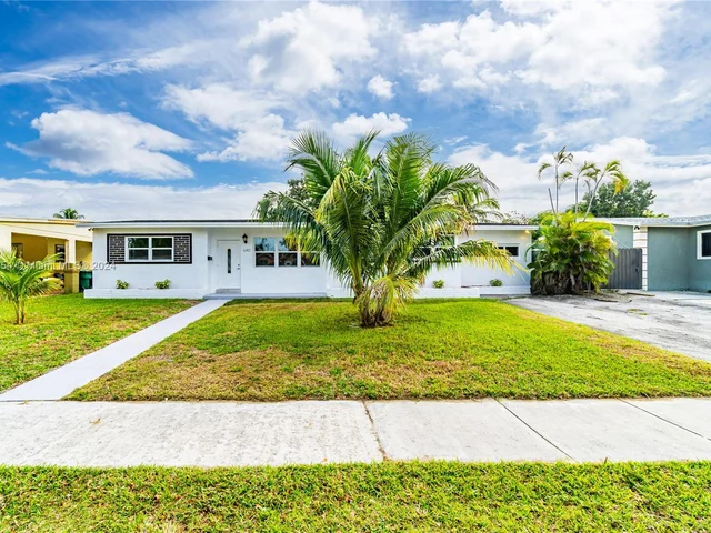 640 NW 195th Ter, Miami Gardens FL 33169