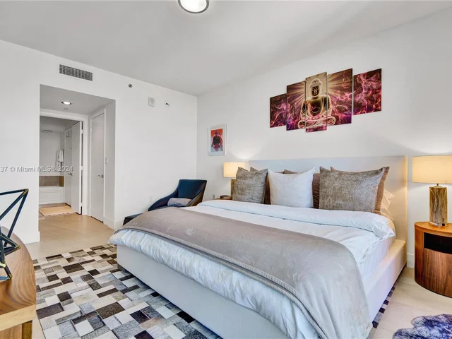 400 Alton Rd # 1505, Miami Beach FL 33139