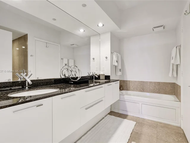 400 Alton Rd # 1505, Miami Beach FL 33139