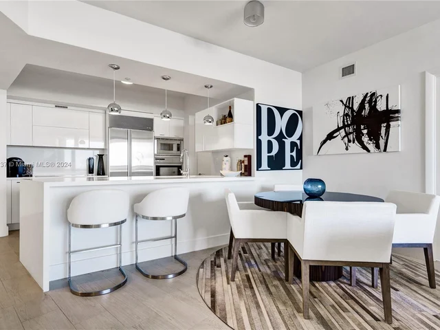 400 Alton Rd # 1505, Miami Beach FL 33139