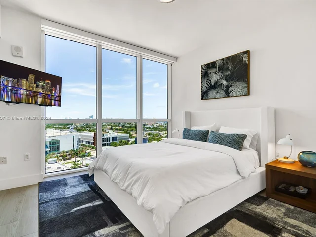 400 Alton Rd # 1505, Miami Beach FL 33139