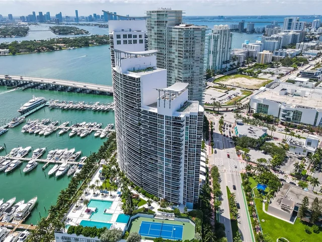 400 Alton Rd # 1505, Miami Beach FL 33139
