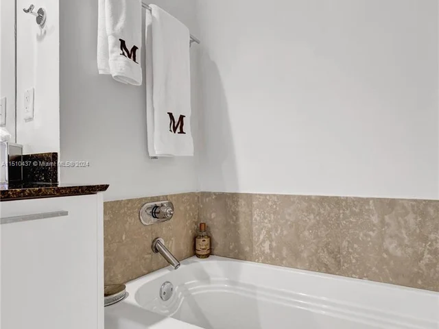 400 Alton Rd # 1505, Miami Beach FL 33139