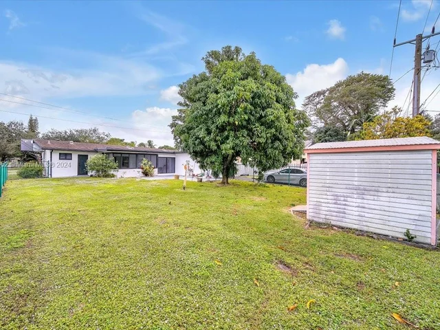 2224 N 35th Ave, Hollywood FL 33021