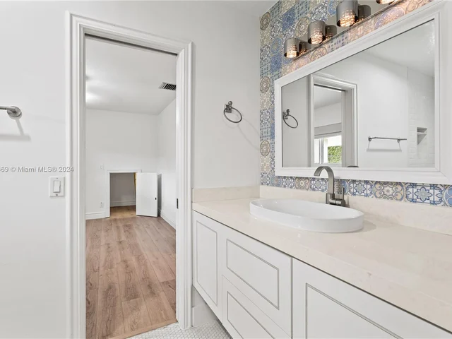 9858 SW 94th Ter, Miami FL 33176