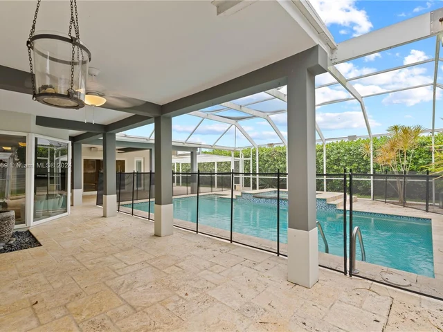 9858 SW 94th Ter, Miami FL 33176