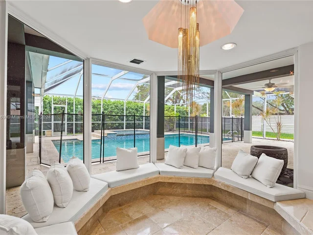 9858 SW 94th Ter, Miami FL 33176