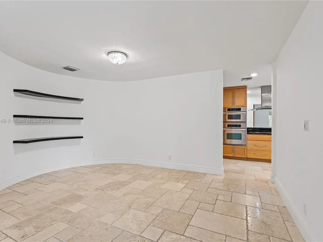 9858 SW 94th Ter, Miami FL 33176