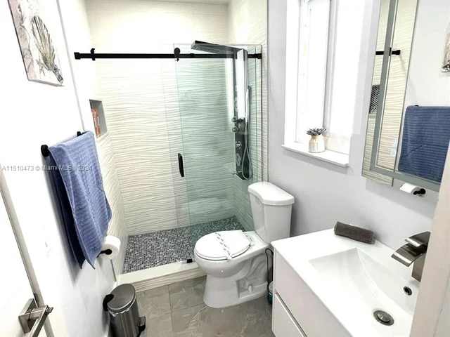 2010 N 31st Ct, Hollywood FL 33021