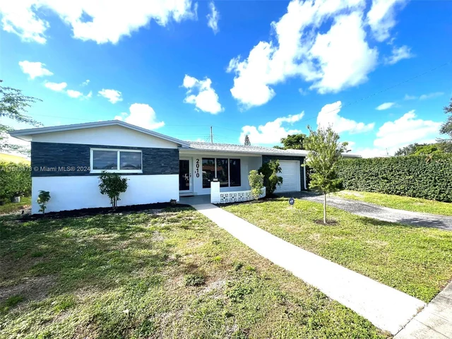 2010 N 31st Ct, Hollywood FL 33021