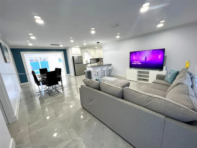 2010 N 31st Ct, Hollywood FL 33021