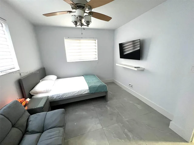 2010 N 31st Ct, Hollywood FL 33021