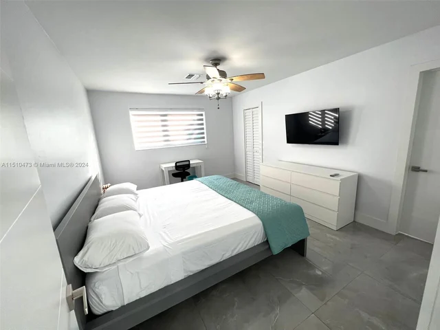 2010 N 31st Ct, Hollywood FL 33021