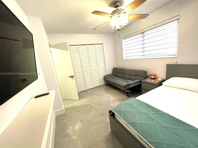 2010 N 31st Ct, Hollywood FL 33021