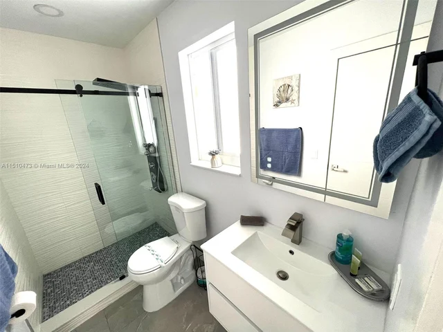 2010 N 31st Ct, Hollywood FL 33021