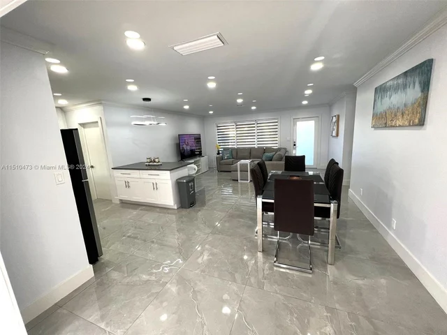 2010 N 31st Ct, Hollywood FL 33021