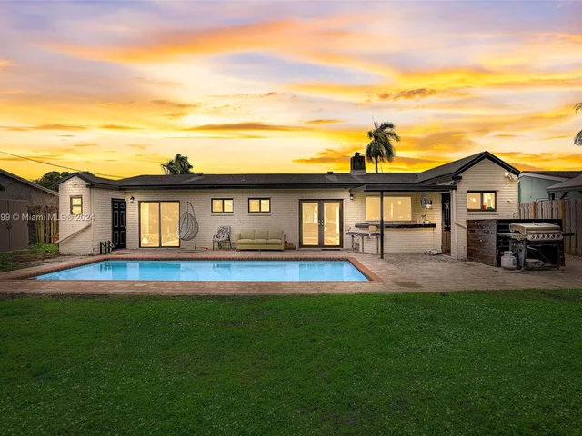 6961 Scott St, Hollywood FL 33024