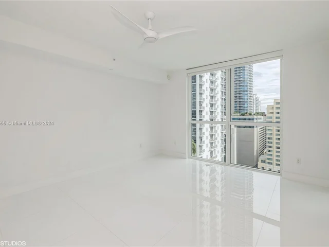 1080 Brickell Ave # 1806, Miami FL 33131