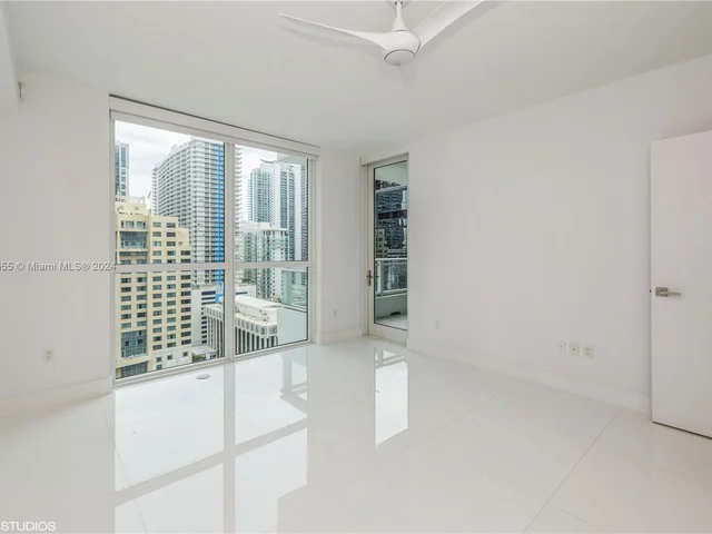 1080 Brickell Ave # 1806, Miami FL 33131