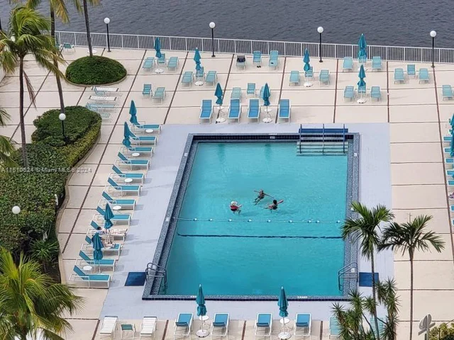 3800 S Ocean Dr # 1211, Hollywood FL 33019