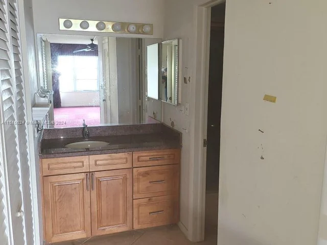 3800 S Ocean Dr # 1211, Hollywood FL 33019