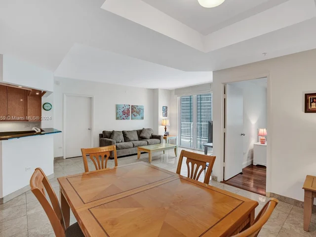 801 Brickell Key Blvd # 1804, Miami FL 33131