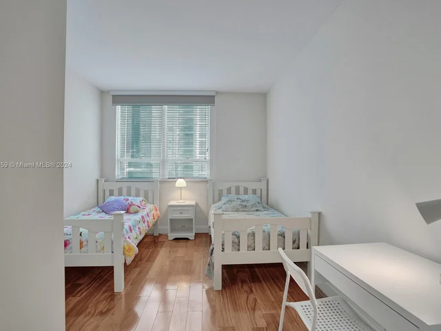 801 Brickell Key Blvd # 1804, Miami FL 33131