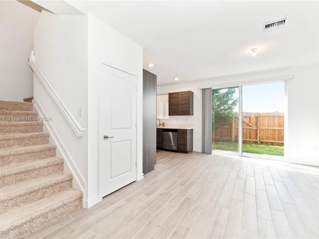 1044 SE 23rd Ave # 1044, Homestead FL 33035